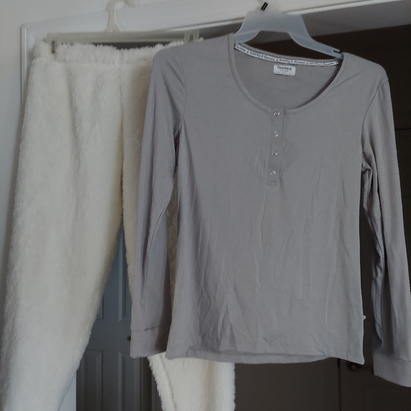 Women's PJ'S - Picture 11 of 12